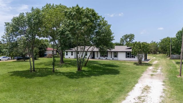 313 County Road 805a, Cleburne, TX 76031