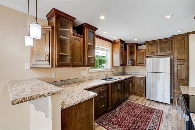 102 Topaz Terrace, Gardner, MA 01440