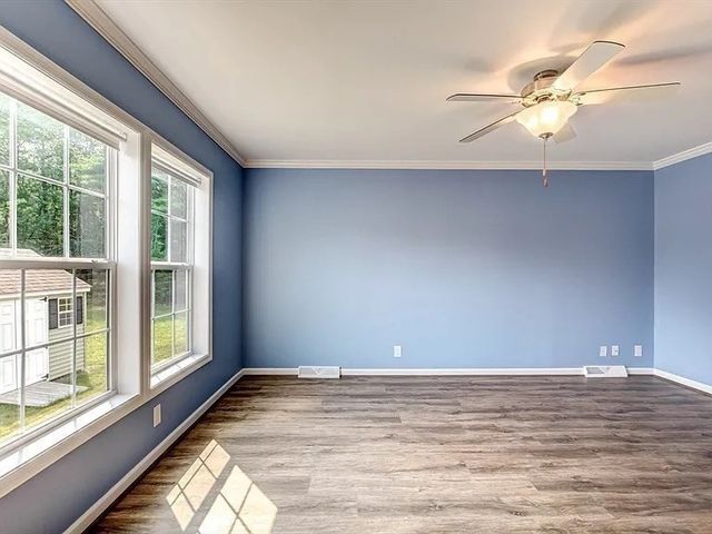 102 Topaz Terrace, Gardner, MA 01440