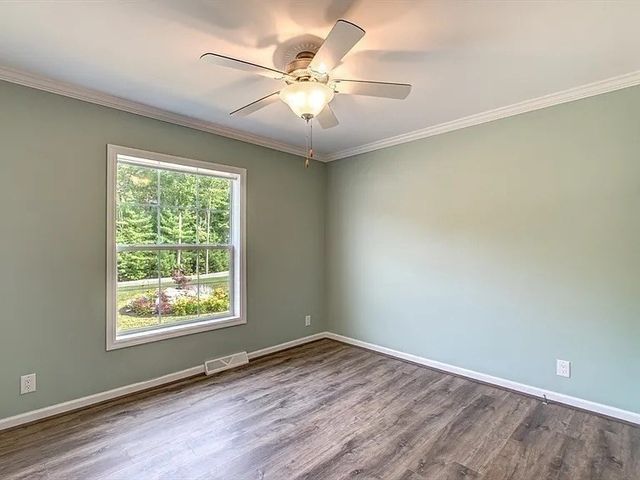 102 Topaz Terrace, Gardner, MA 01440