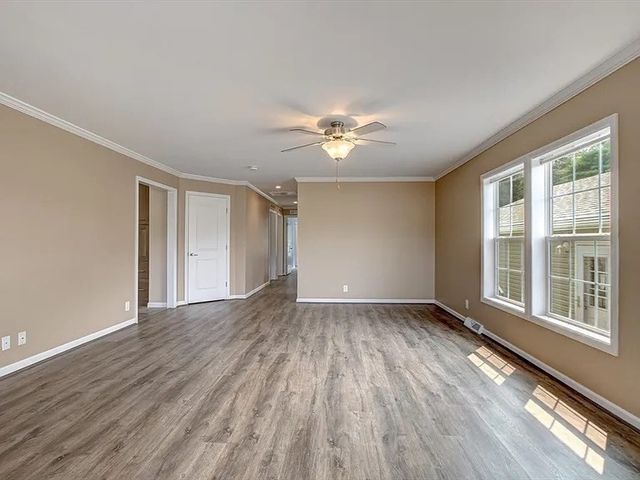 102 Topaz Terrace, Gardner, MA 01440