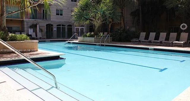 6001 SW 70th St 525, South Miami, FL 33143