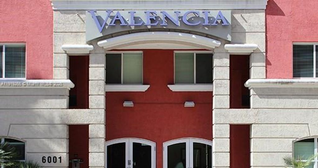 6001 SW 70th St 525, South Miami, FL 33143