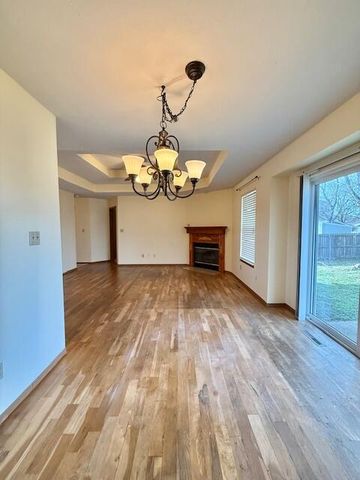 2455 W Roxbury Street, Springfield, MO 65807