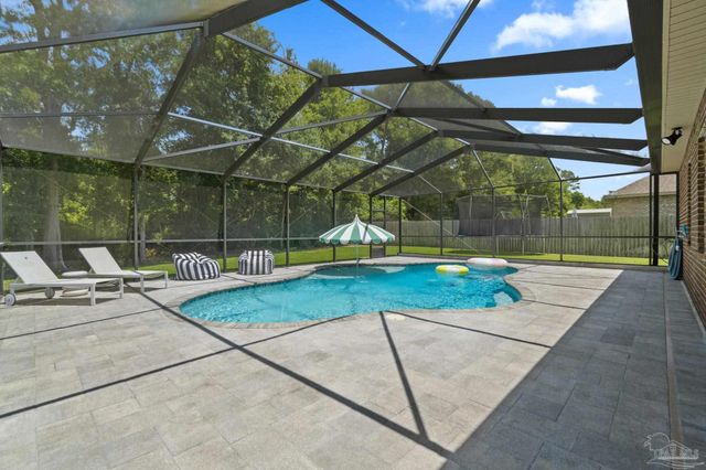 2806 Carrington Lakes Blvd, Cantonment, FL 32533