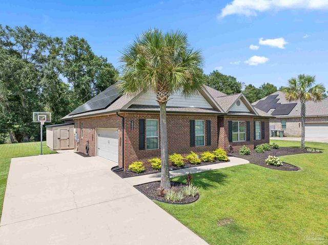 2806 Carrington Lakes Blvd, Cantonment, FL 32533