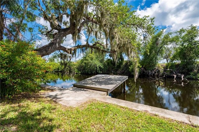 5700 Oakview LN, Punta Gorda, FL 33950