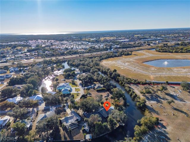 5700 Oakview LN, Punta Gorda, FL 33950