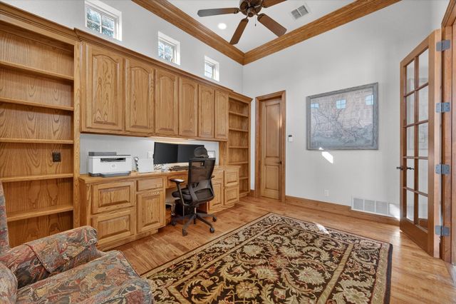 5904 St Ives Court, Arlington, TX 76017