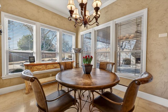 5904 St Ives Court, Arlington, TX 76017