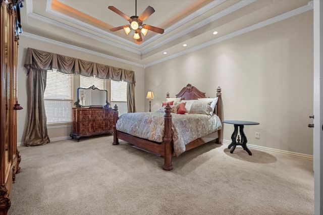 5904 St Ives Court, Arlington, TX 76017