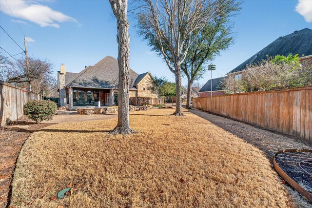 5904 St Ives Court, Arlington, TX 76017