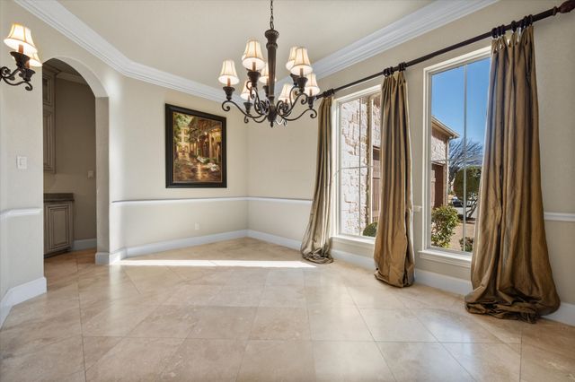 5904 St Ives Court, Arlington, TX 76017