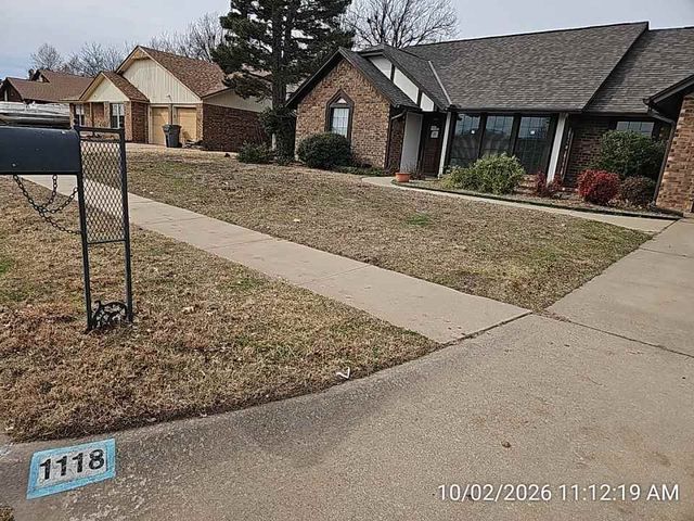 1118 NW 74th St, Lawton, OK 73505