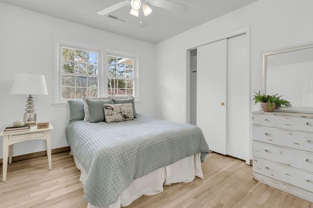 404 Forest Circle, Summerville, SC 29483