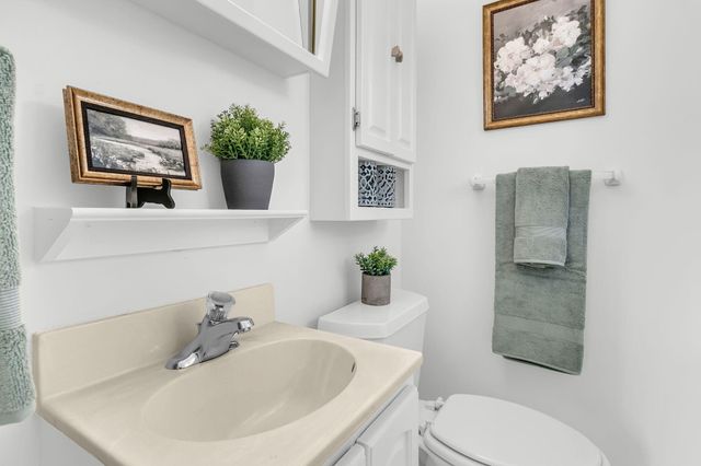 404 Forest Circle, Summerville, SC 29483