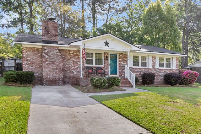 404 Forest Circle, Summerville, SC 29483
