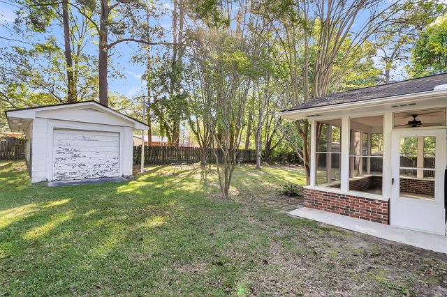 404 Forest Circle, Summerville, SC 29483