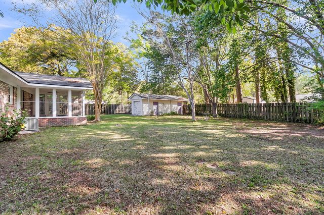 404 Forest Circle, Summerville, SC 29483