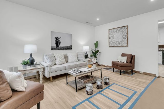 404 Forest Circle, Summerville, SC 29483