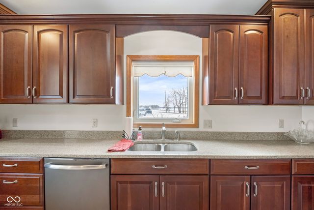 5181 N State Road 39, Rossville, IN 46065