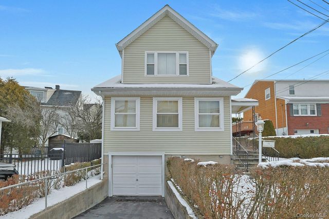 16 Richardson Place, Eastchester, NY 10709