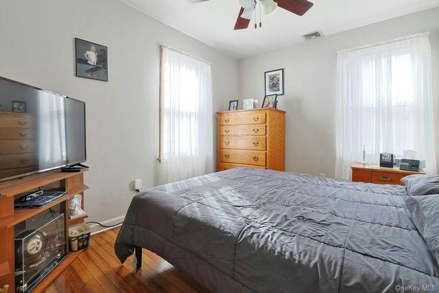 16 Richardson Place, Eastchester, NY 10709