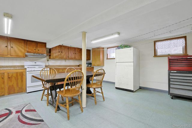 16 Richardson Place, Eastchester, NY 10709