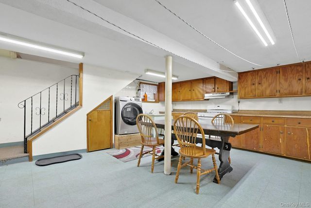 16 Richardson Place, Eastchester, NY 10709