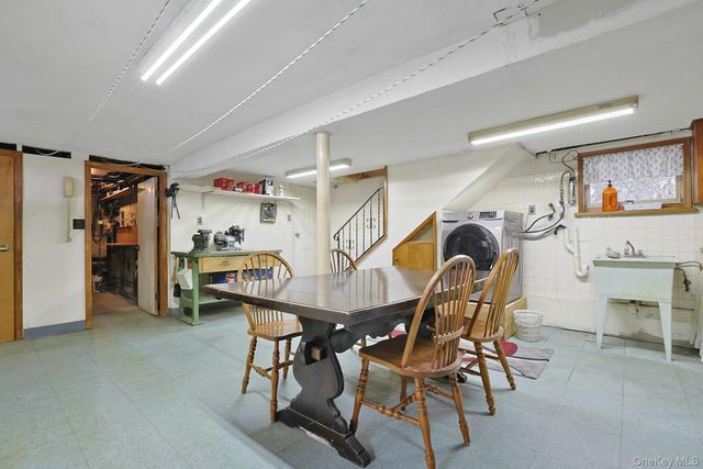 16 Richardson Place, Eastchester, NY 10709