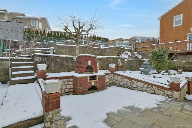 16 Richardson Place, Eastchester, NY 10709