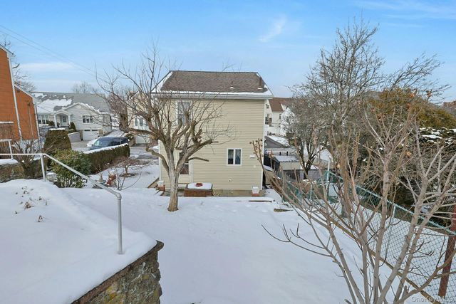 16 Richardson Place, Eastchester, NY 10709