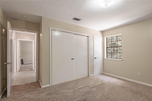 2401 Sycamore Ave E3, Huntsville, TX 77340