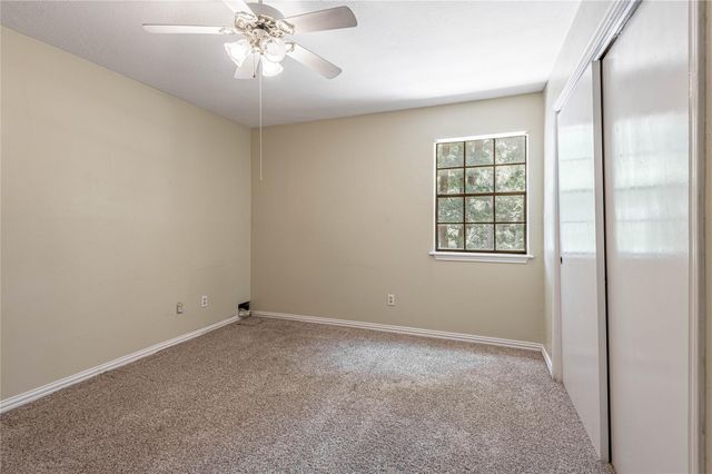 2401 Sycamore Ave E3, Huntsville, TX 77340
