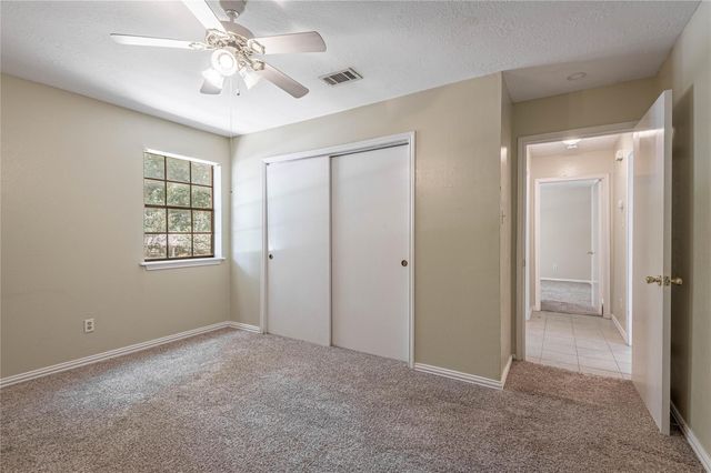 2401 Sycamore Ave E3, Huntsville, TX 77340