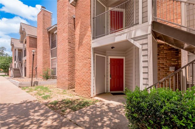 2401 Sycamore Ave E3, Huntsville, TX 77340