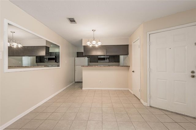 2401 Sycamore Ave E3, Huntsville, TX 77340