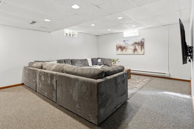 921 W Green Tree ROAD, River Hills, WI 53217