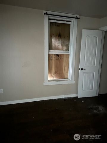 1220 Yakima Avenue, Tacoma, WA 98405