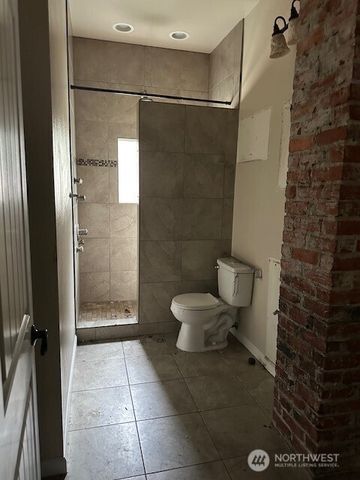 1220 Yakima Avenue, Tacoma, WA 98405