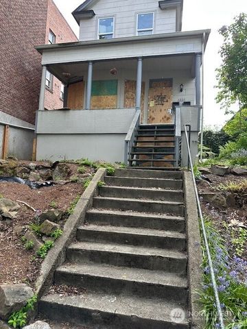 1220 Yakima Avenue, Tacoma, WA 98405