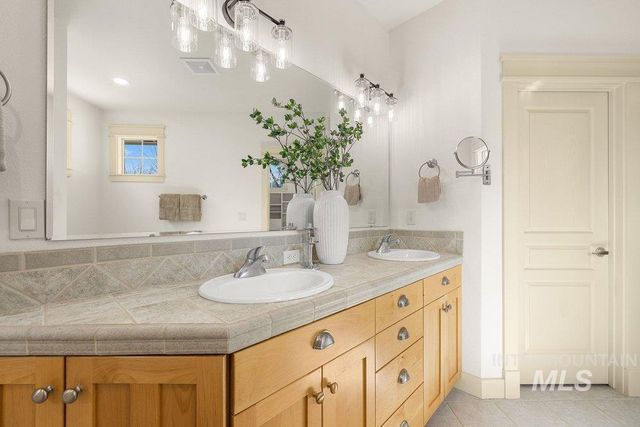 12803 N Schicks Ridge Road, Boise, ID 83714