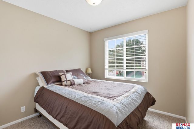 4305 N 173 Street, Omaha, NE 68116