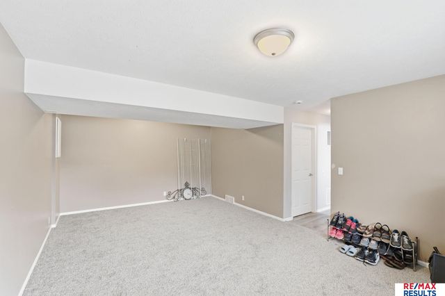 4305 N 173 Street, Omaha, NE 68116