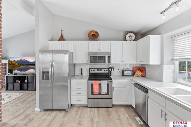 4305 N 173 Street, Omaha, NE 68116