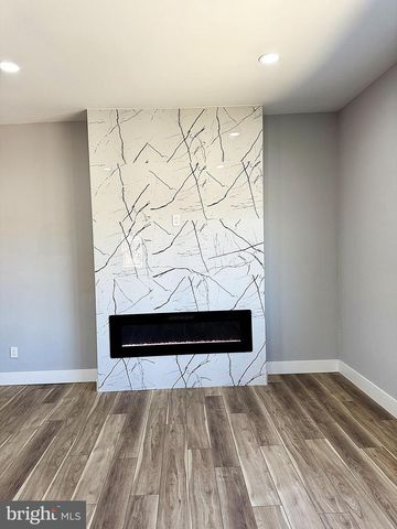 526 WARTMAN ST, Philadelphia, PA 19128