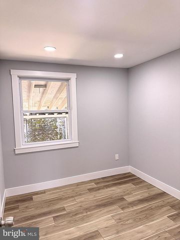 526 WARTMAN ST, Philadelphia, PA 19128