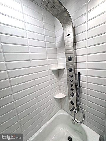 526 WARTMAN ST, Philadelphia, PA 19128