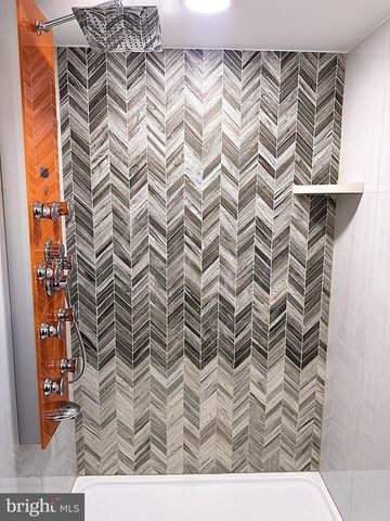 526 WARTMAN ST, Philadelphia, PA 19128