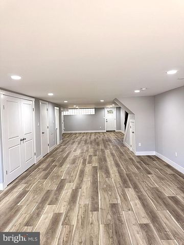 526 WARTMAN ST, Philadelphia, PA 19128